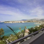 Eden Hotel