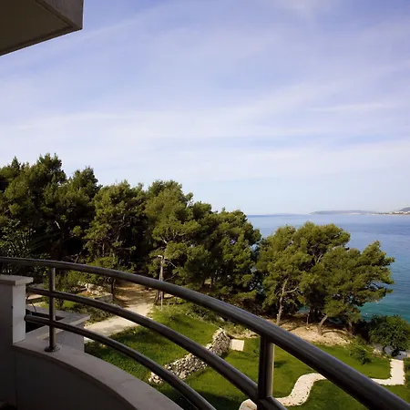 Eden 4* פודסטראנה