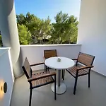 فندق Eden 4*