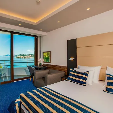 Hotel Eden 4*