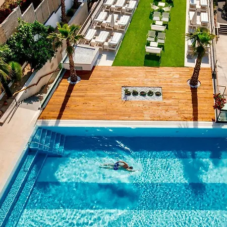 Eden Hotel