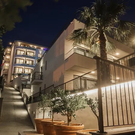 Eden Hotel 4*