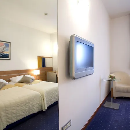 Eden Hotel Podstrana