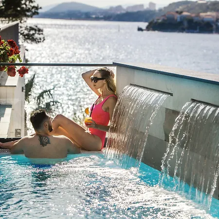 Eden Hotel 4*