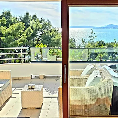 Hotel Eden Podstrana