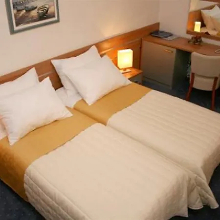 Hotel Eden 4*
