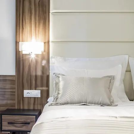 Hotel Eden