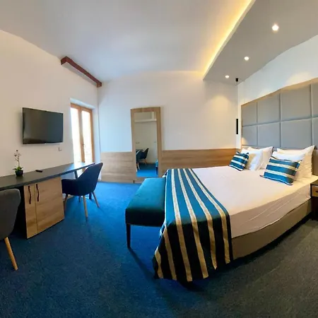 Eden Hotel 4*