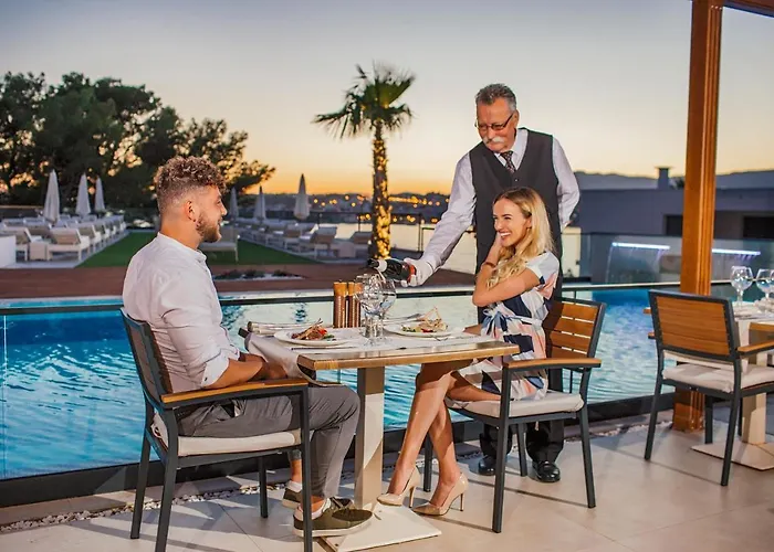 Hotel Eden Podstrana