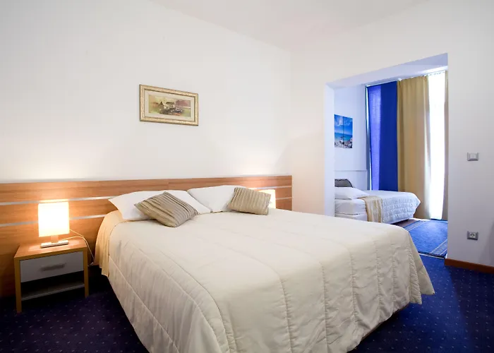 Hotel Eden Podstrana