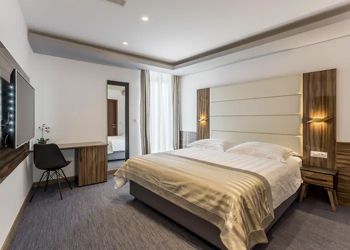 Hotel Eden Podstrana