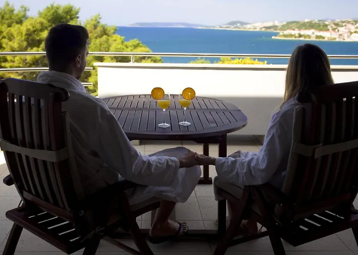 Hotel Eden Podstrana